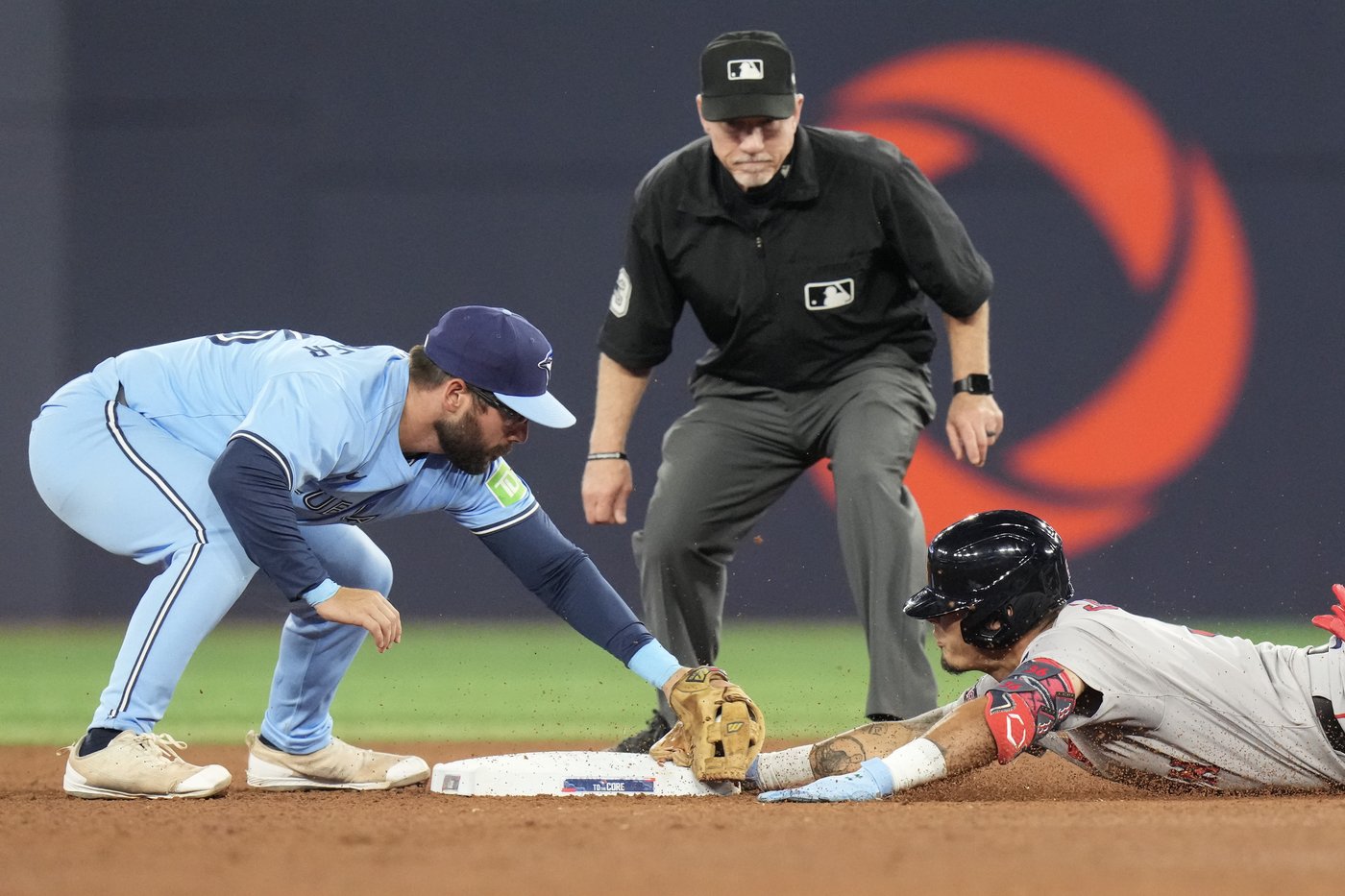 Les Red Sox viennent de l’arrière et défont les Blue Jays 6-5 en 10e manche