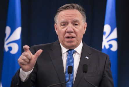 Ottawa doit relocaliser de force les demandeurs d’asile, estime Legault