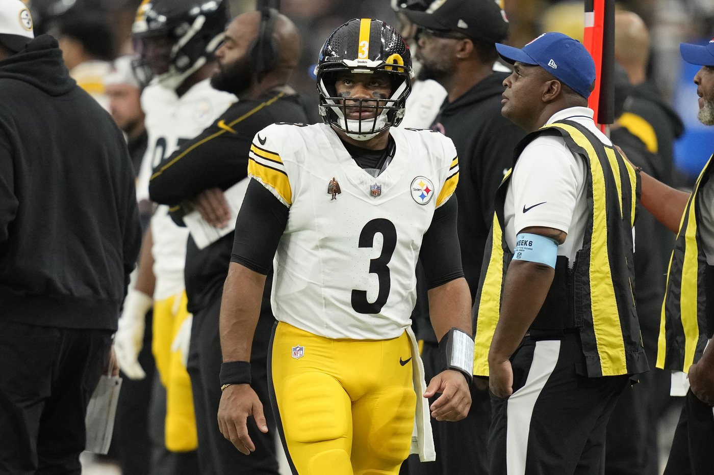 Le quart des Steelers Russell Wilson pourrait obtenir le départ face aux Jets