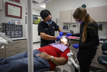 Québec autorise le programme fédéral de soins dentaires dans ses établissements