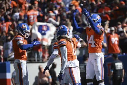 Deux interceptions de Surtain mènent les Broncos à un gain de 34-18 sur les Raiders