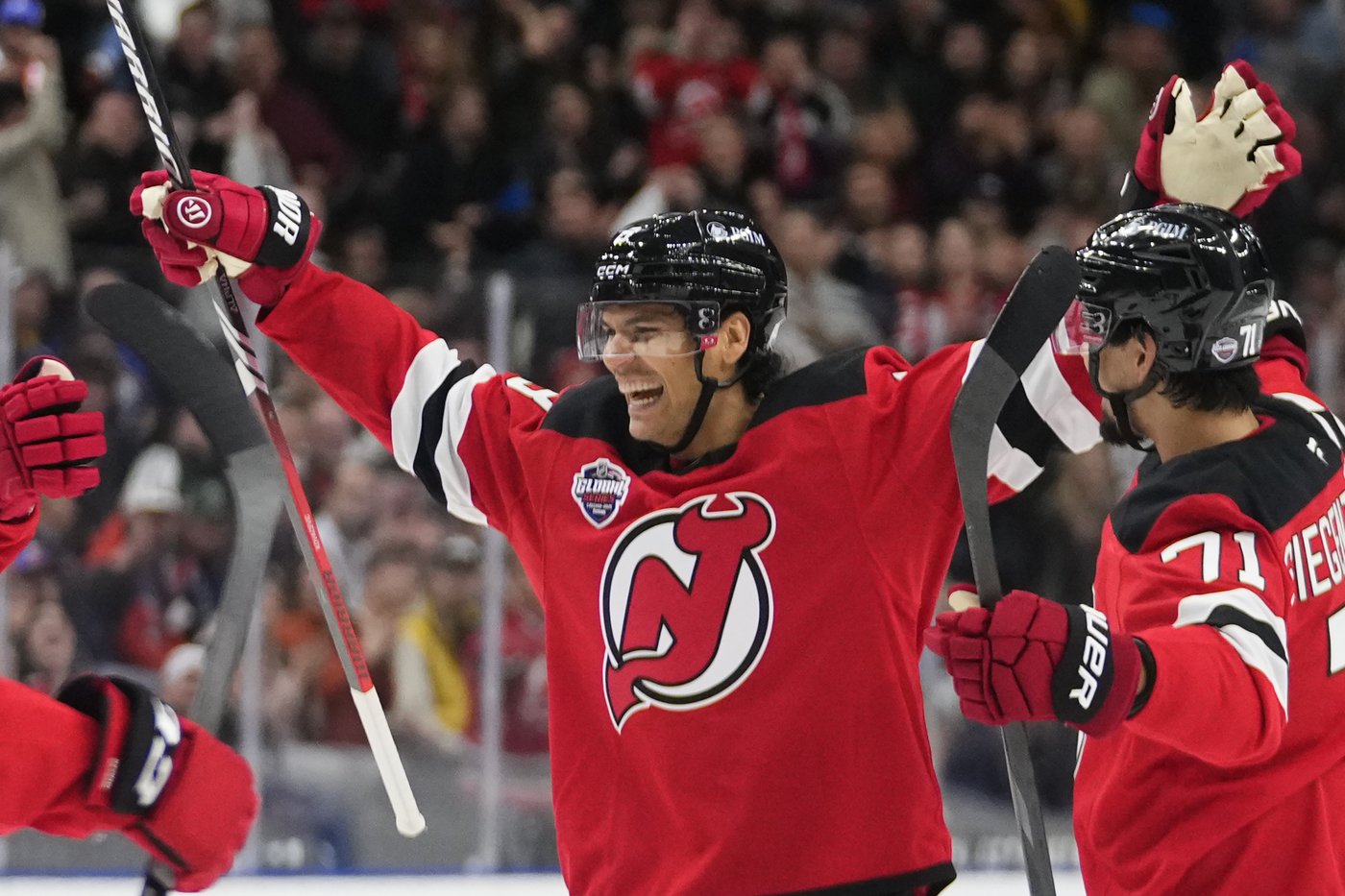 Les Devils battent les Sabres 4-1 en lever de rideau de la saison de la LNH