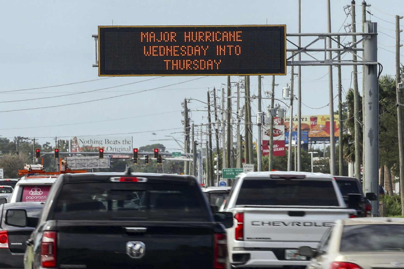 La région de Tampa Bay se vide alors que l’ouragan Milton approche de la Floride