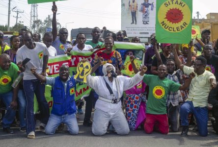 Manifestation contre un projet de construction d’une centrale nucléaire au Kenya