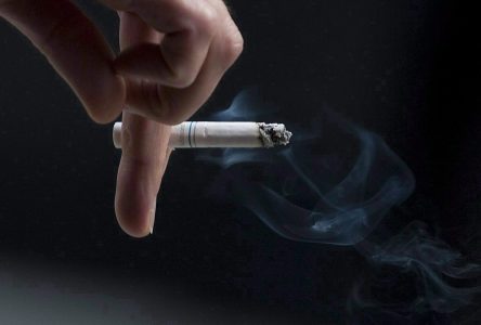 Les géants du tabac paieraient 32,5 milliards $ aux provinces et aux fumeurs malades