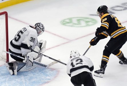 David Pastrnak marque en prolongation et les Bruins défont les Kings 2-1