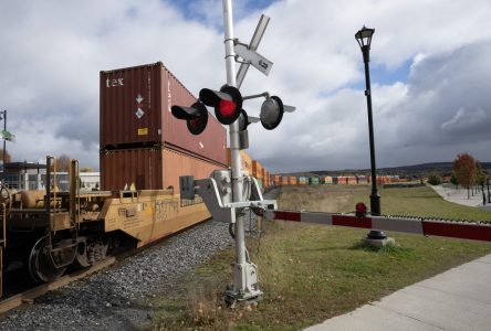 Québec blâme Ottawa pour les problèmes de la voie de contournement  à Lac-Mégantic