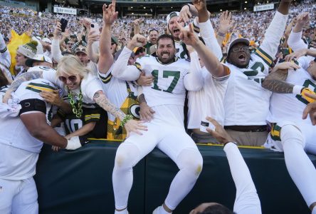 Un placement en fin de match donne une victoire de 24-22 aux Packers face aux Texans