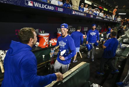 Witt cogne un autre gros coup sûr et les Royals écartent les Orioles en deux matches