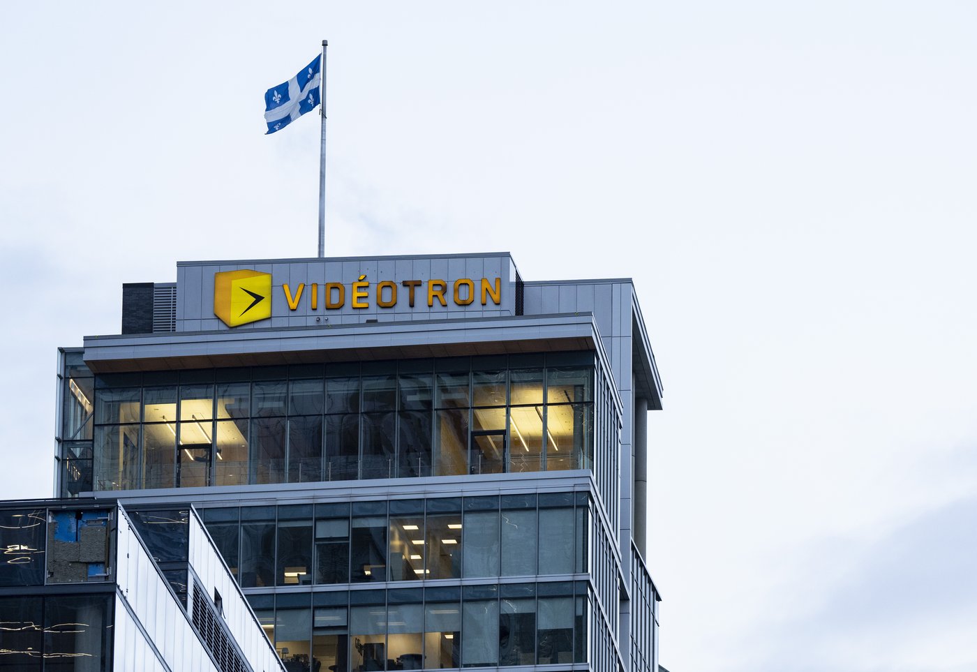 Les travailleurs de Vidéotron valident l’entente de principe après un an de lock-out