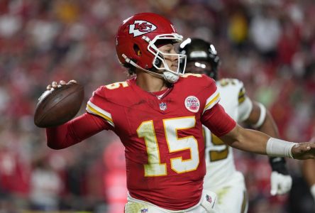 Les Chiefs demeurent parfaits cette saison en l’emportant 26-13 face aux Saints