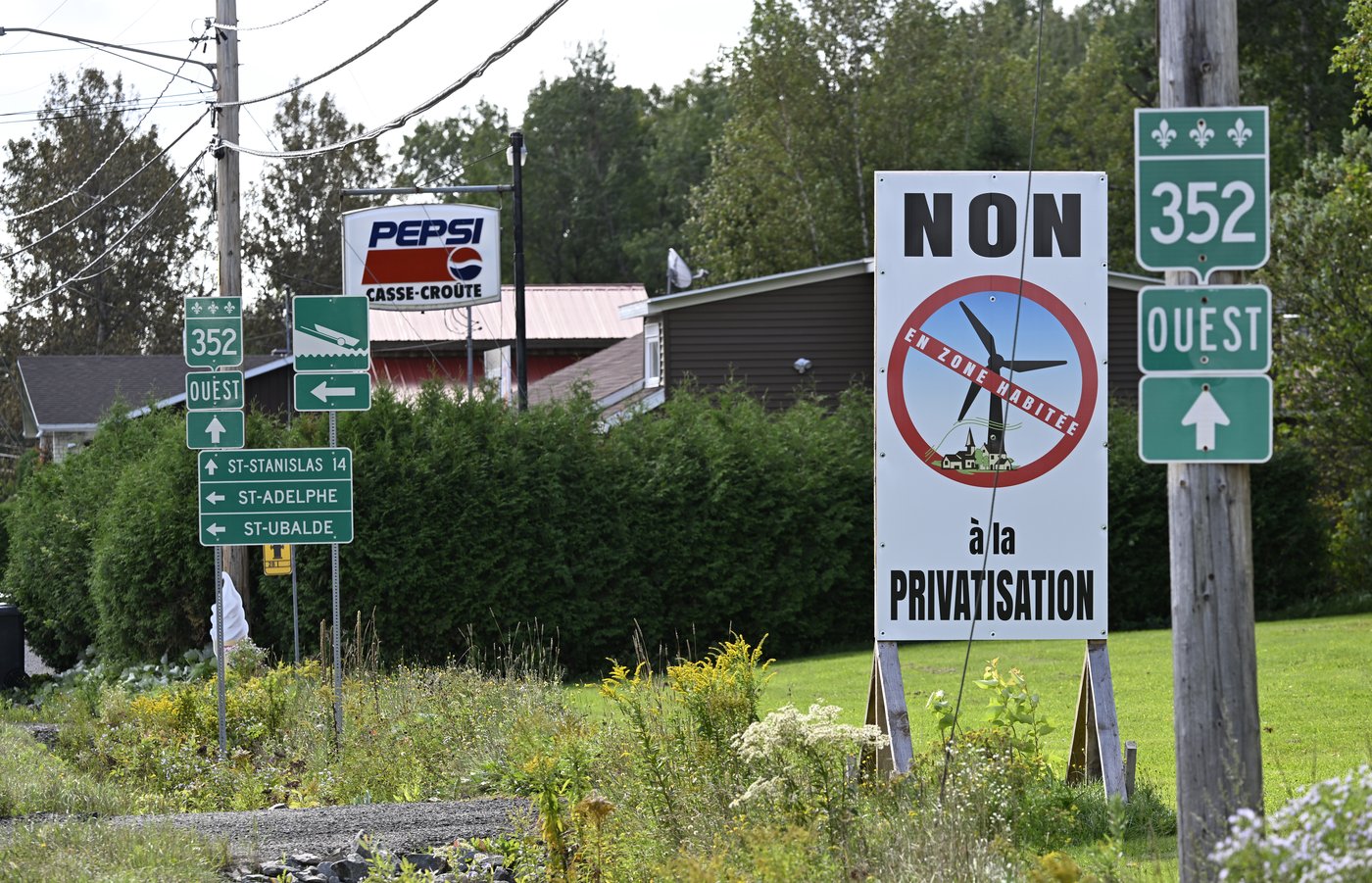 Des opposants à un projet d’usine à hydrogène souhaitent un référendum