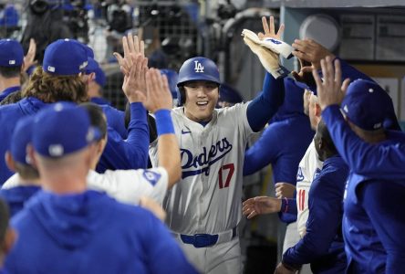 Shohei Ohtani frappe un circuit à ses débuts et les Dodgers battent les Padres 7-5