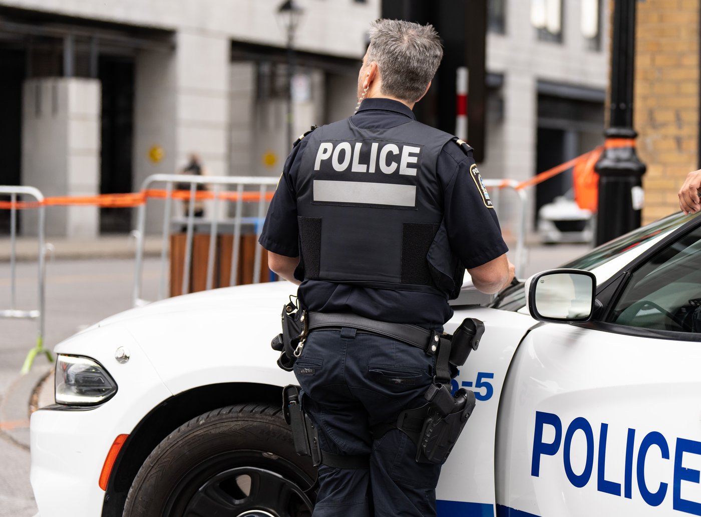 Trois jeunes ont été arrêtés après des coups de feu tirés près du Vieux-Montréal