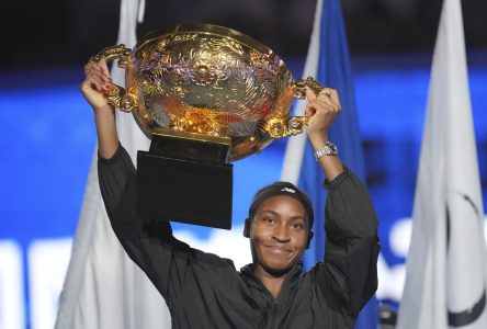 Tennis: Coco Gauff domine Karolina Muchova et remporte la finale de l’Omnium de Chine