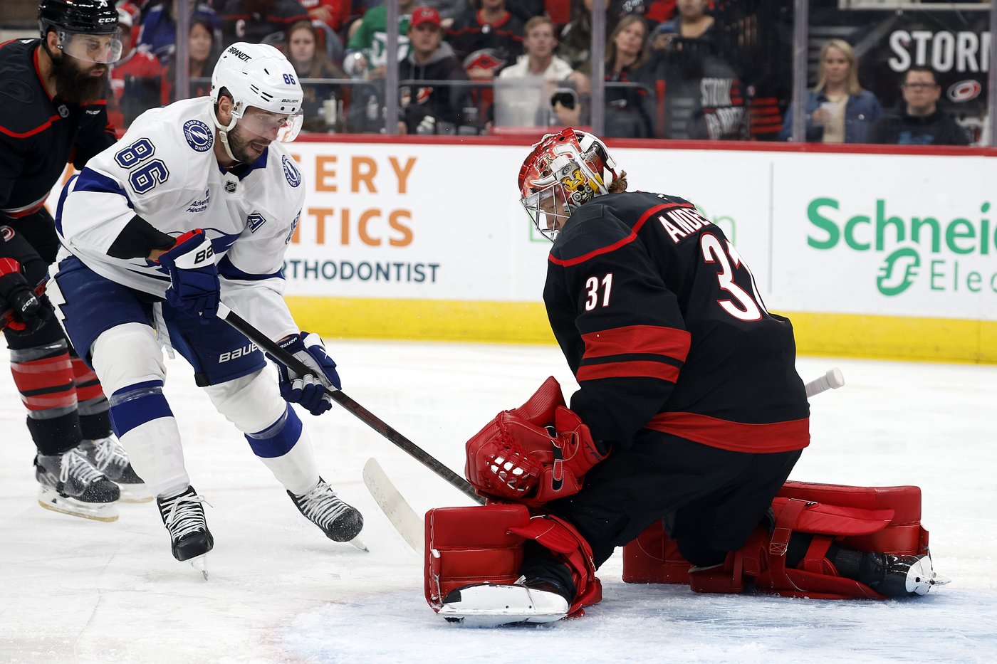 Le Lightning s’impose avec un gain de 4-1 face aux Hurricanes