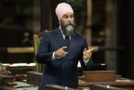 Singh ne comprend pas pourquoi Poilievre n’obtient pas son autorisation de sécurité