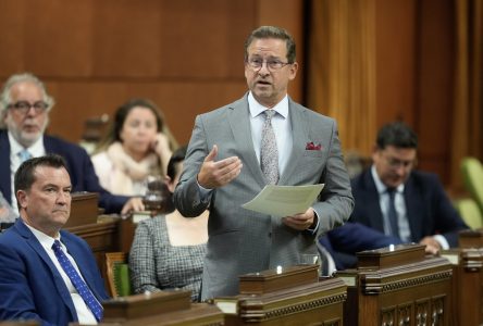 Aînés: le Bloc tente d’accroître la pression sur le gouvernement minoritaire libéral