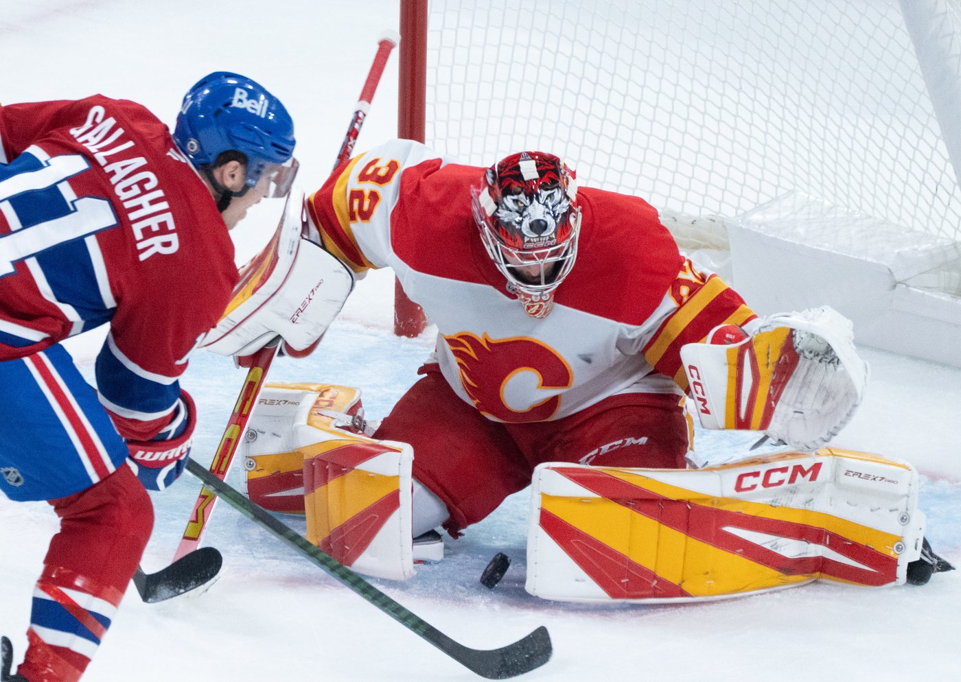 Matt Coronato marque en prolongation et les Flames battent le Canadien 3-2