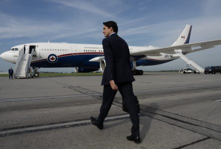 Le premier ministre Trudeau se rend aux Bermudes pour rendre hommage à un ami